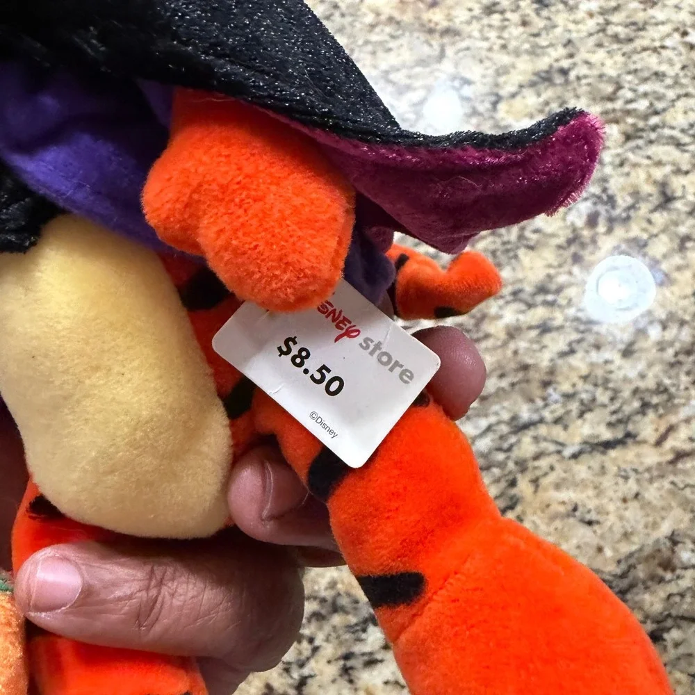 Disney Store Tigger Halloween Vampire Plush Bean Bag Orange Purple Pumpkin 8 in